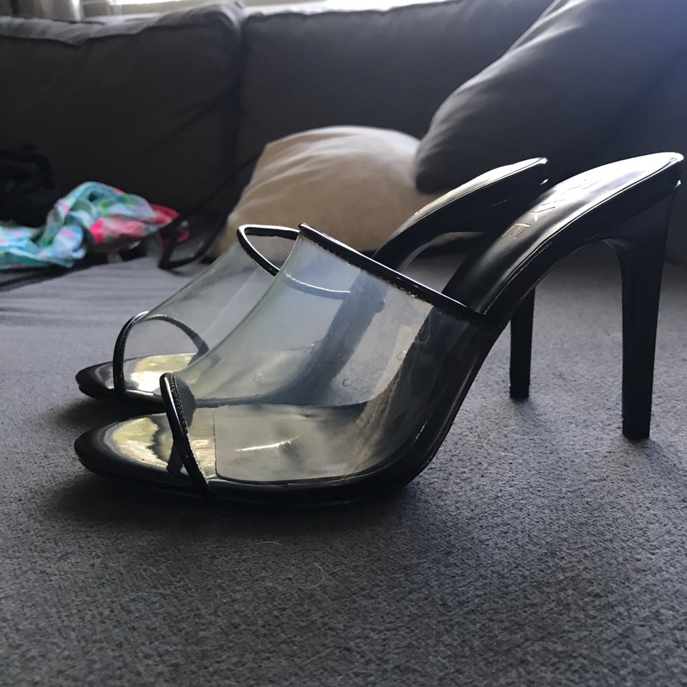 Raye clear heels size 8 1/2